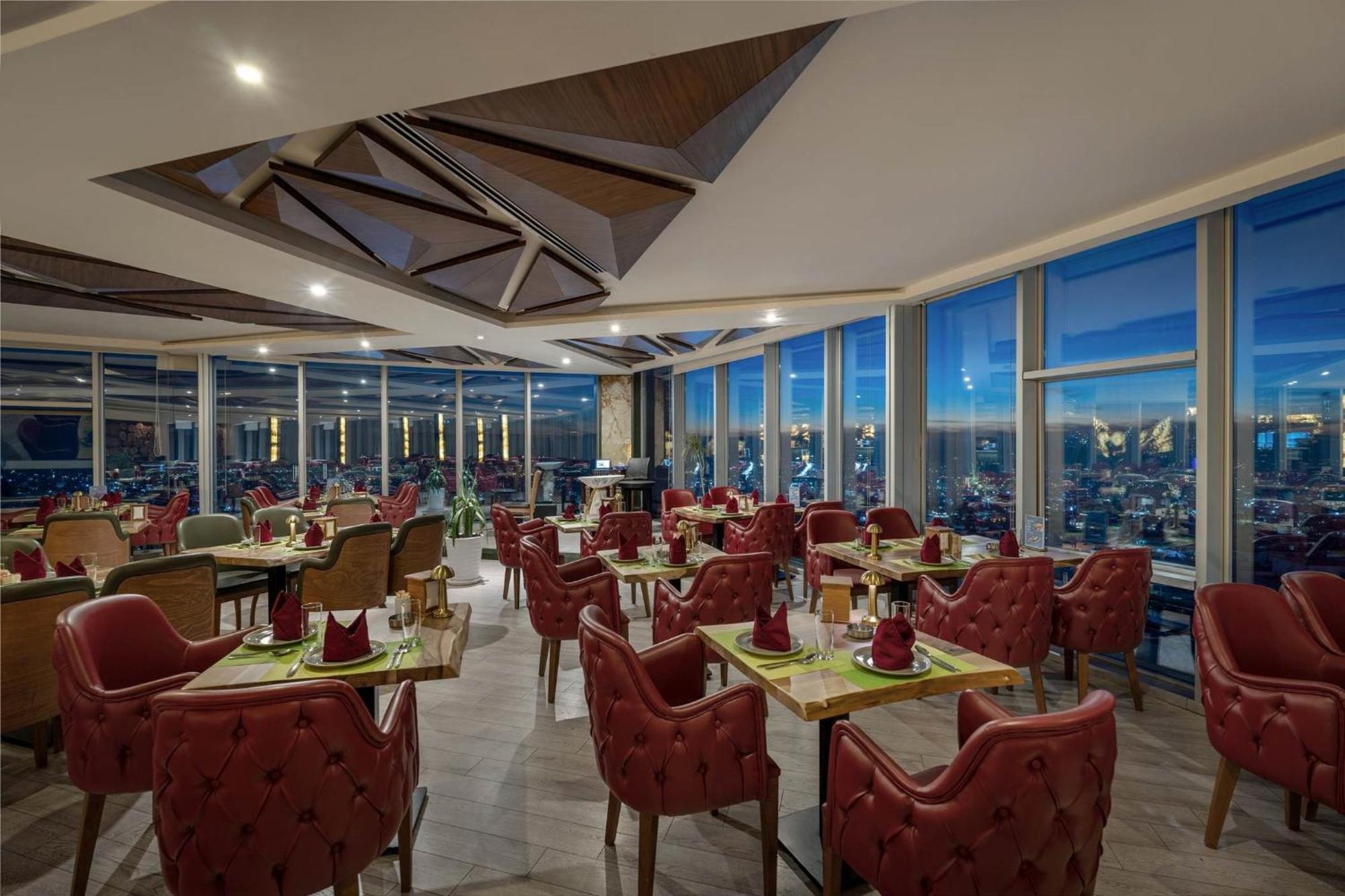 Titanic Hotel & Spa Sulaymaniyah Exterior foto The restaurant