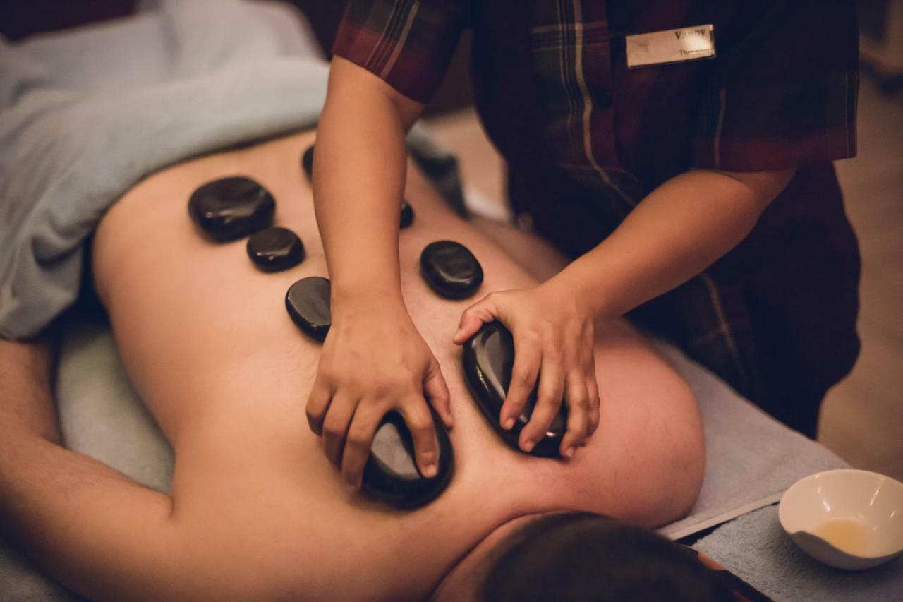 Titanic Hotel & Spa Sulaymaniyah Exterior foto Hot stone massage